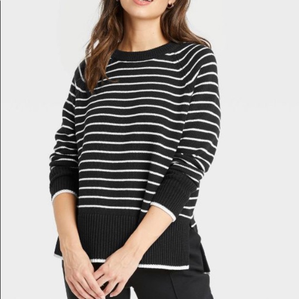 Women's Crewneck Pullover Sweater, Size Small